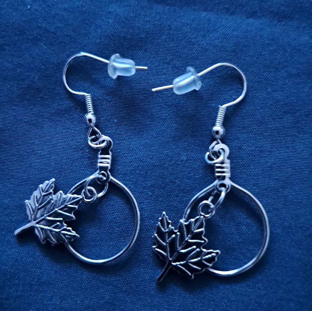 Silver Leaf Dangle Earrings